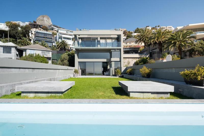 7 Bedroom Property for Sale in Bantry Bay Western Cape
